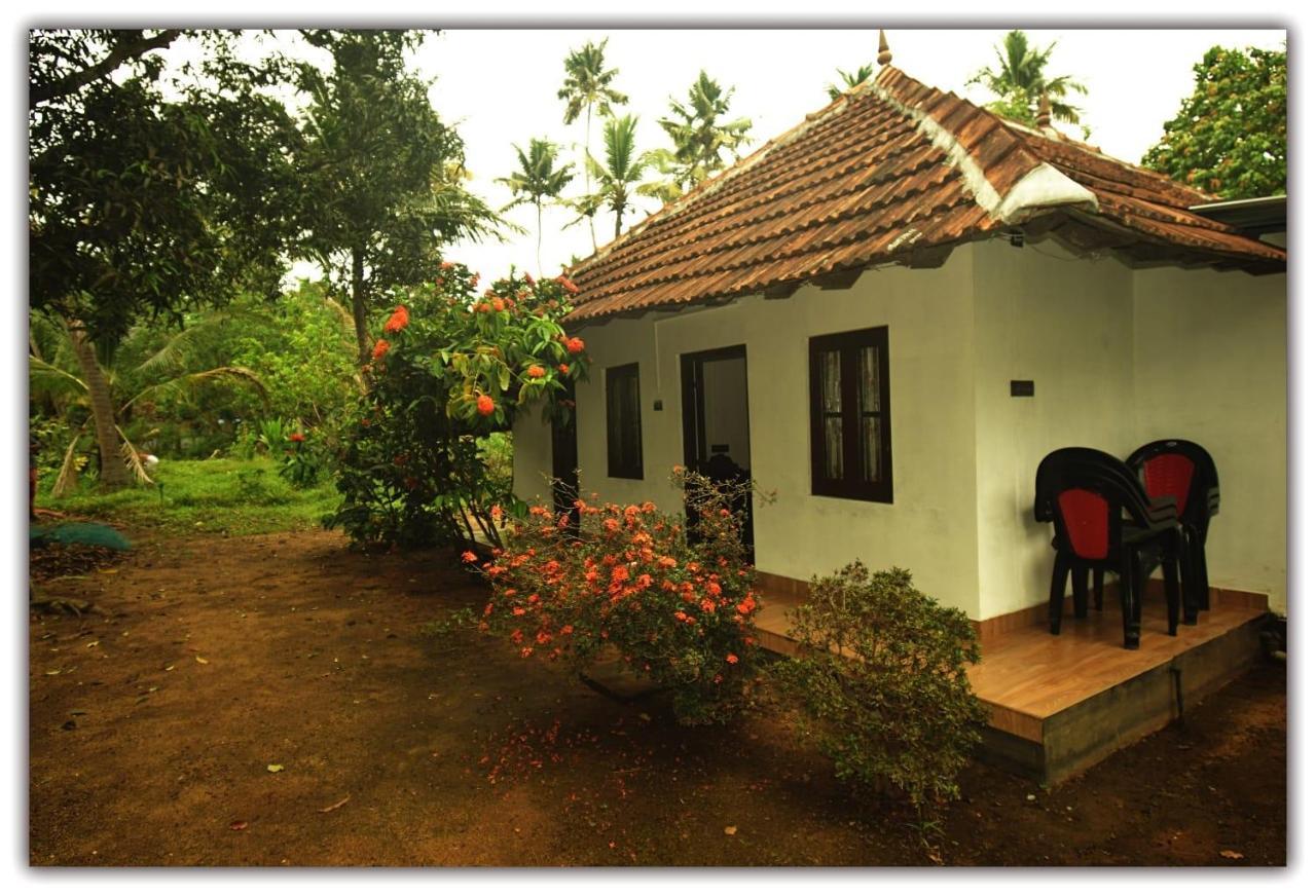 Munroe Inn Homestay Kollam Kültér fotó